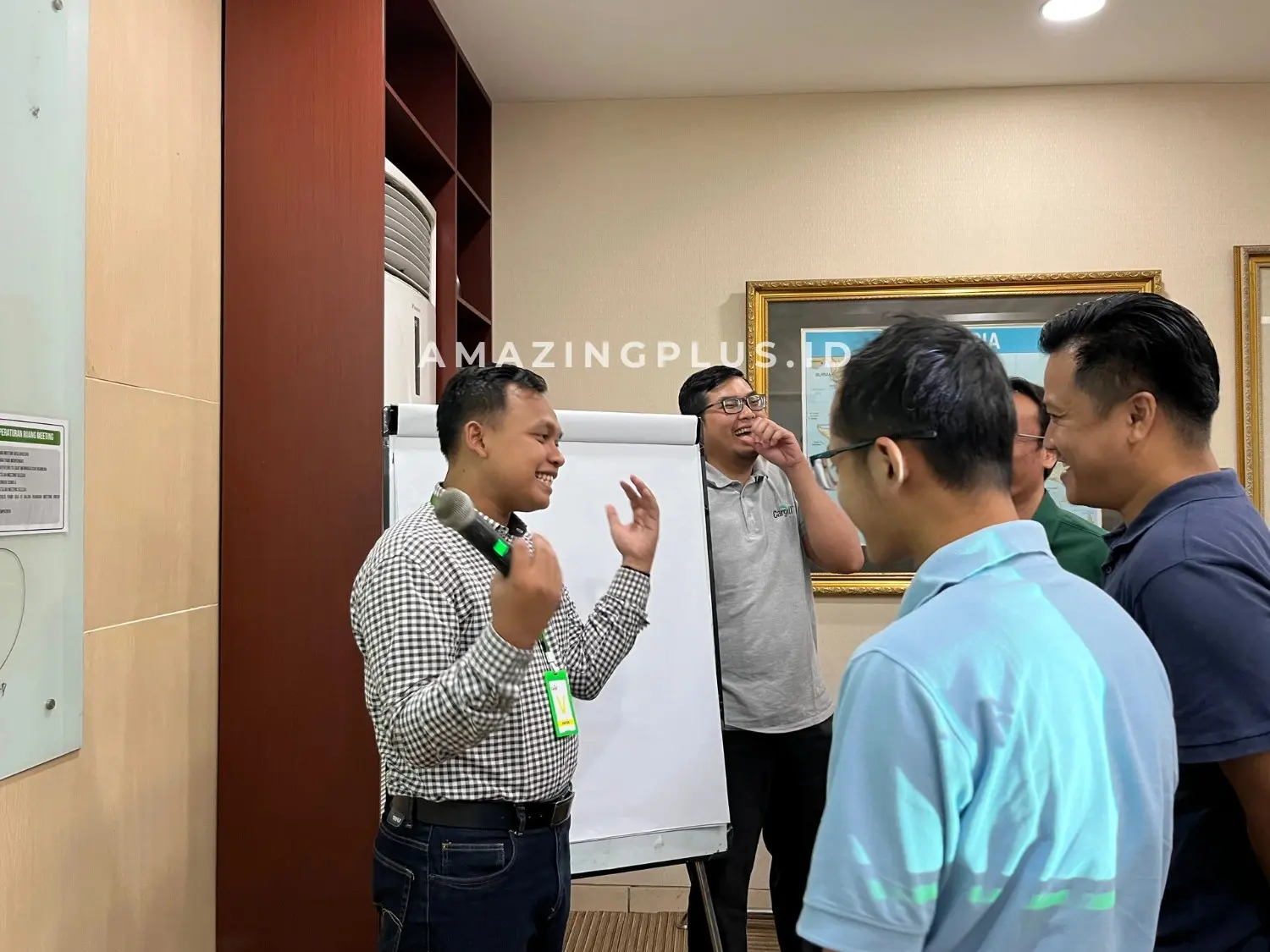 contoh konflik di tempat kerja dan cara mengatasi amazingplus.id