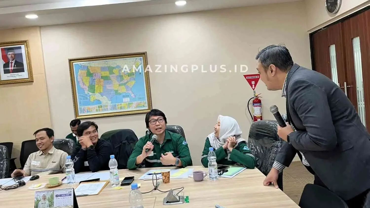 contoh konflik di tempat kerja dan cara mengatasi amazingplus.id